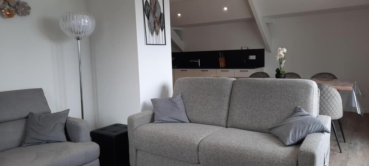 Les Appartements De La B Saint-Benoît-des-Ondes Exterior foto
