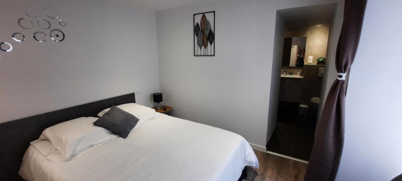 Les Appartements De La B Saint-Benoît-des-Ondes Exterior foto